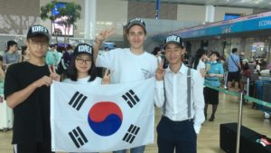 Пока, Сеул! (слева направо: Ли Сынг Чжин, Ким Юлия, Павловский Александр, Ким Антон)