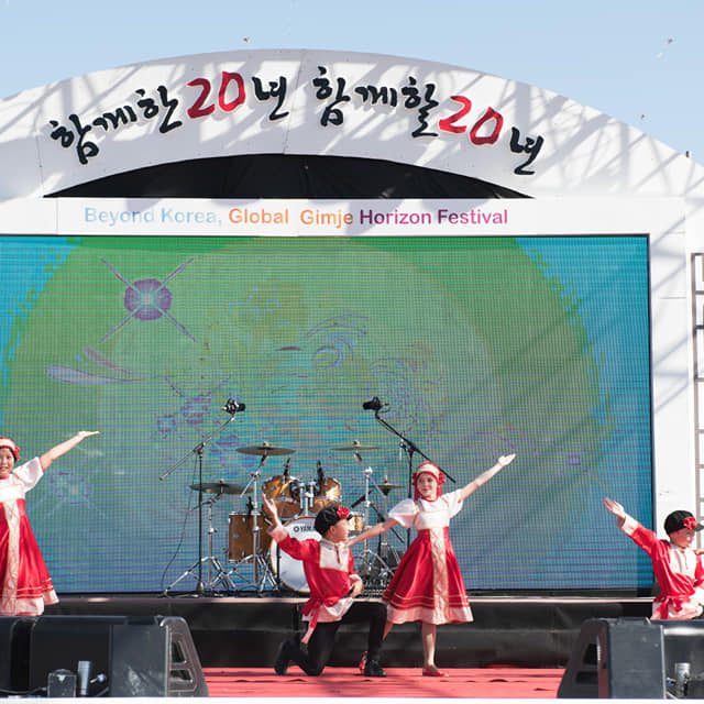 43395068_1673496632762186_3893170983745355776_n